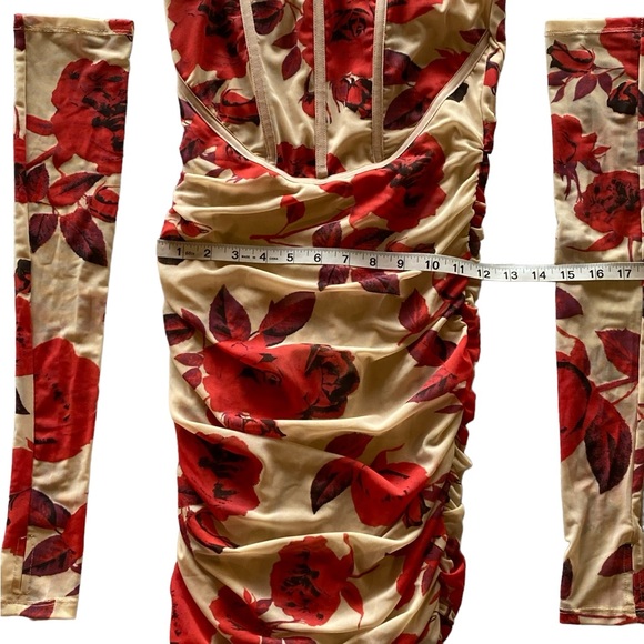 Forever 21 Floral Gloves Strapless Dress NWT Size M. NWT Excellent Condition! - Picture 9 of 14